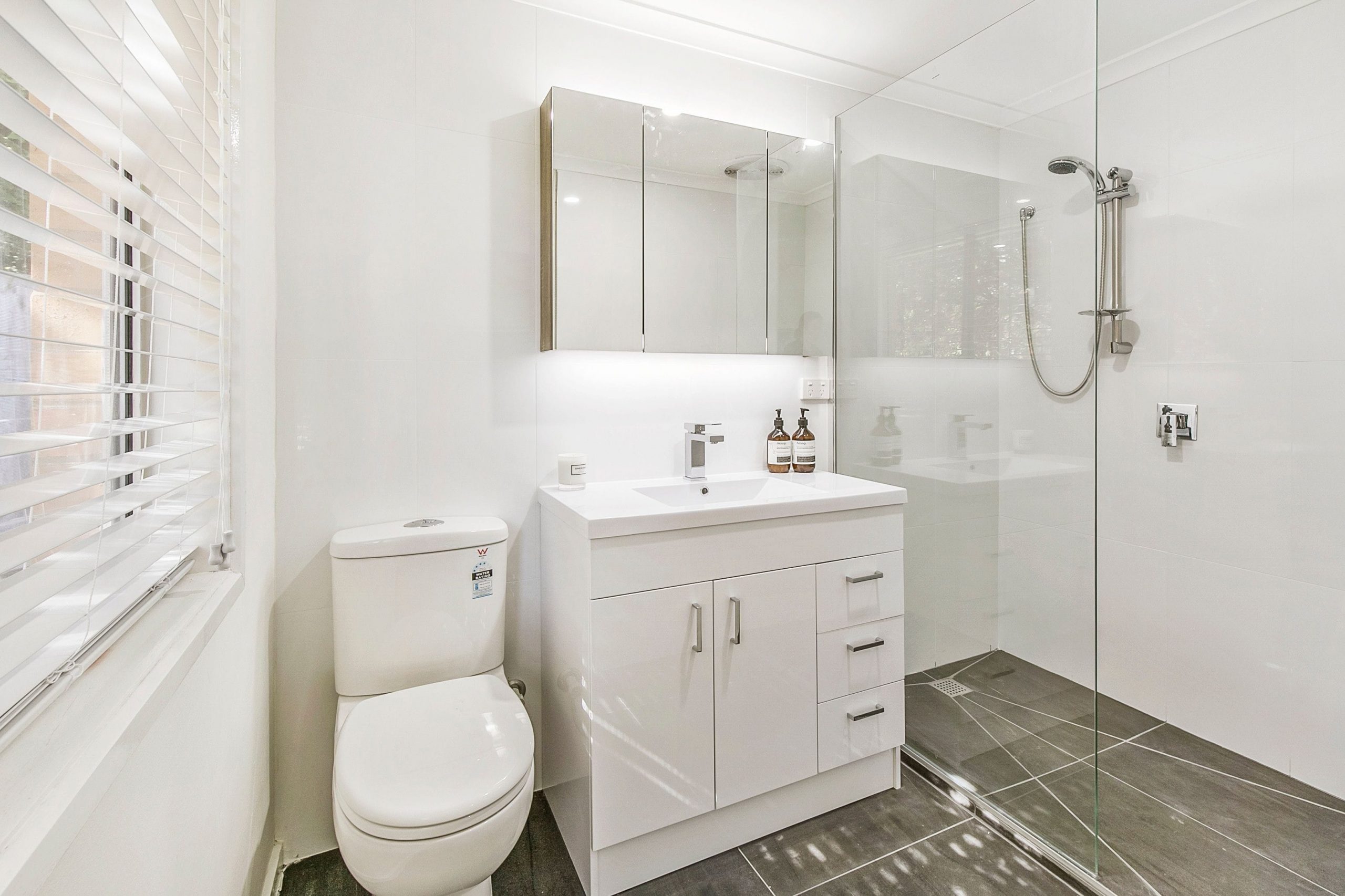 bathroom renovations frankston